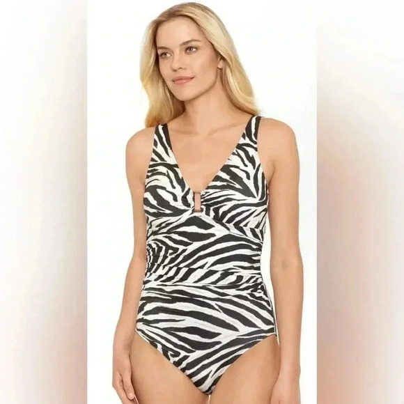 LAUREN RALPH LAUREN Zebra Ring Over-The-Shoulder One-Piece Brown 16 - Picture 5 of 13